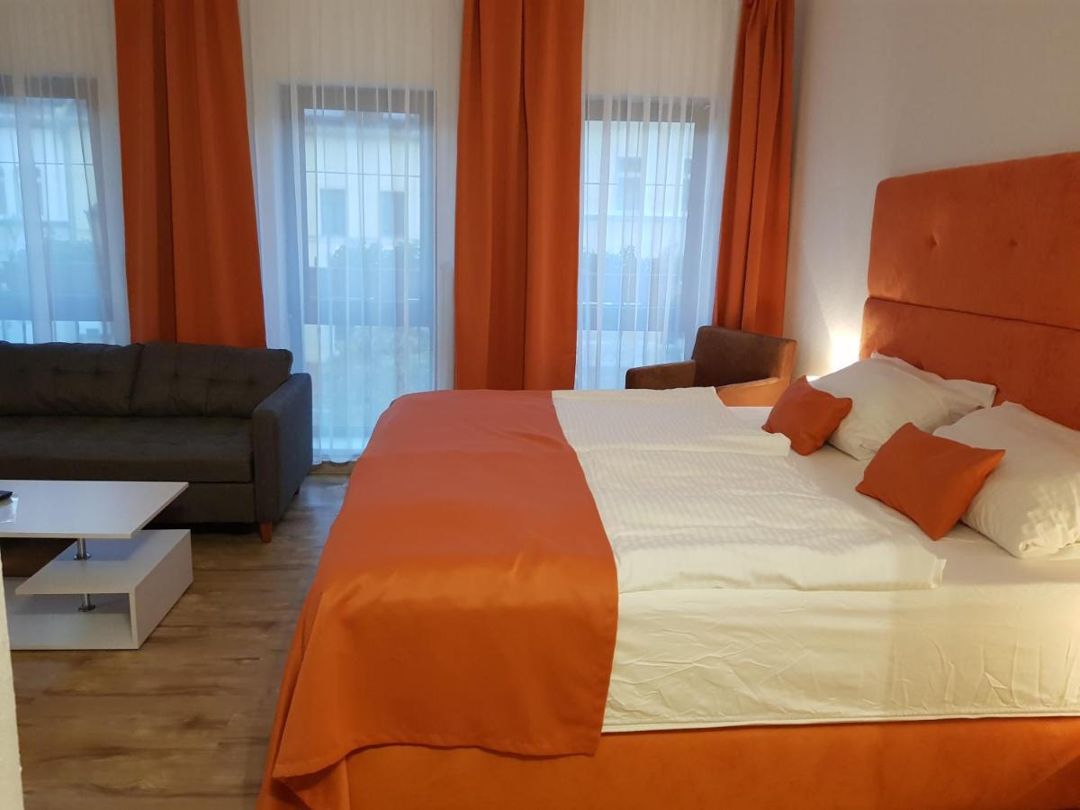 Hotel Milin Reichenbach im Vogtland Esterno foto